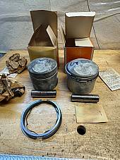 Harley NOS OEM# 22141-55B Panhead Shovelhead FLH Pistons Std. 1955-73