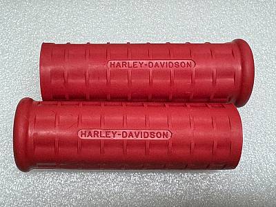 Harley 5620054 Panhead KModel Waffle Grips Open End Red w/ Logo 195461