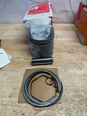 Harley NOS OEM# 2225470 A Sportster XLH XLCH Piston .020 197071